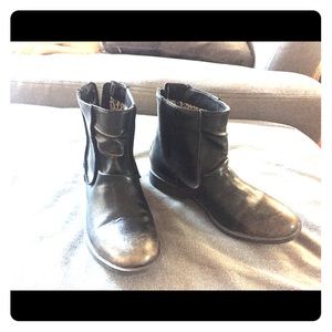 Roxy boots